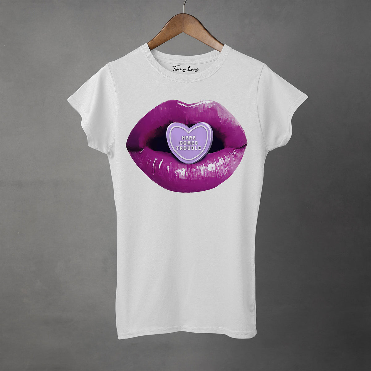 HERE COMES TROUBLE - Women's T-Shirt